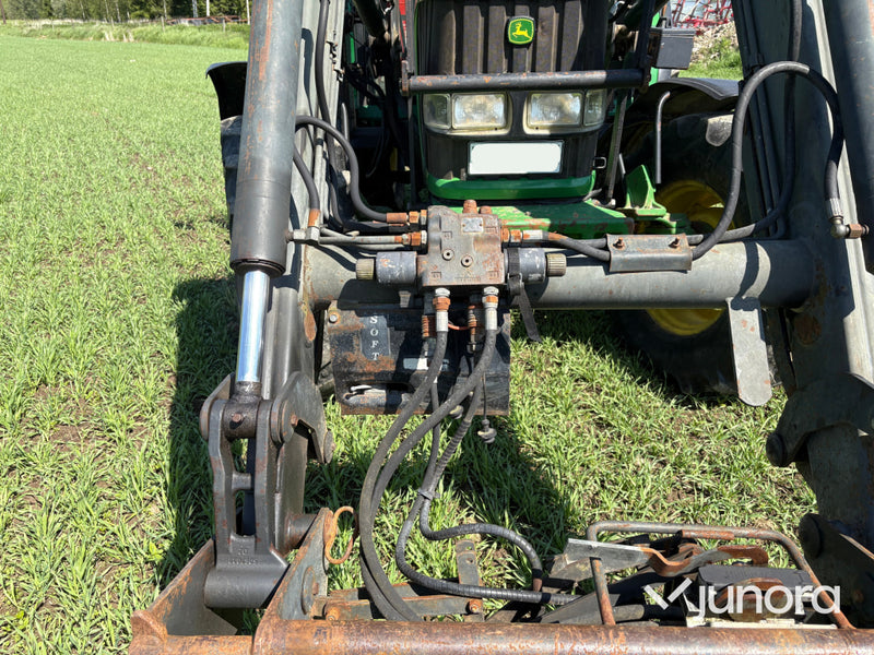 John Deere 6420