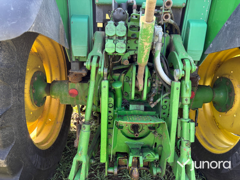 John Deere 6420