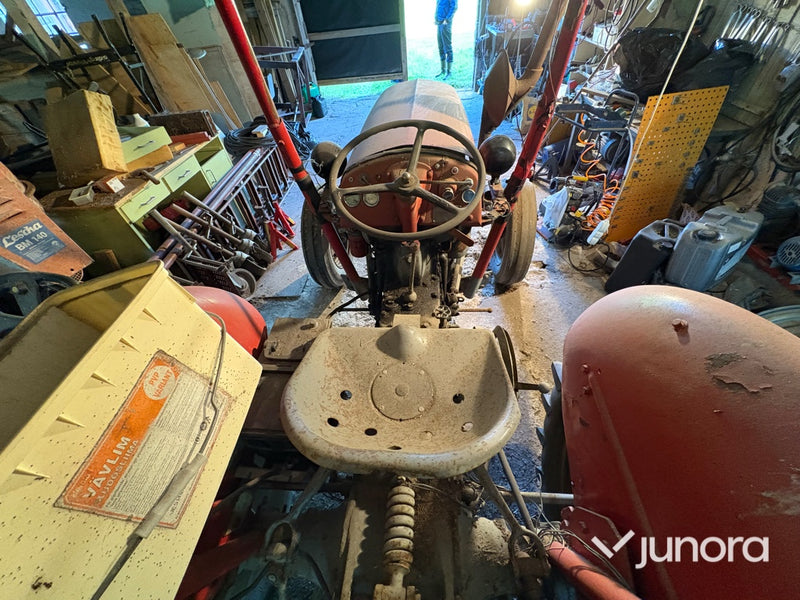 Traktor - Ferguson, TEF