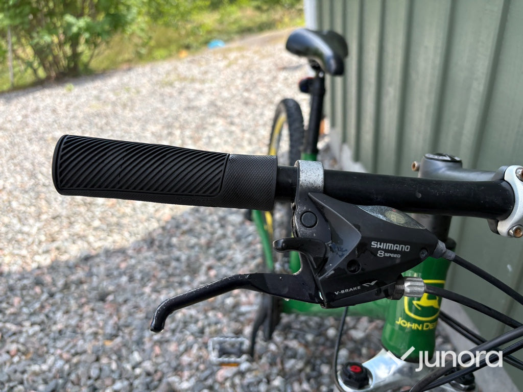 Cykel - John Deere, TM 8530