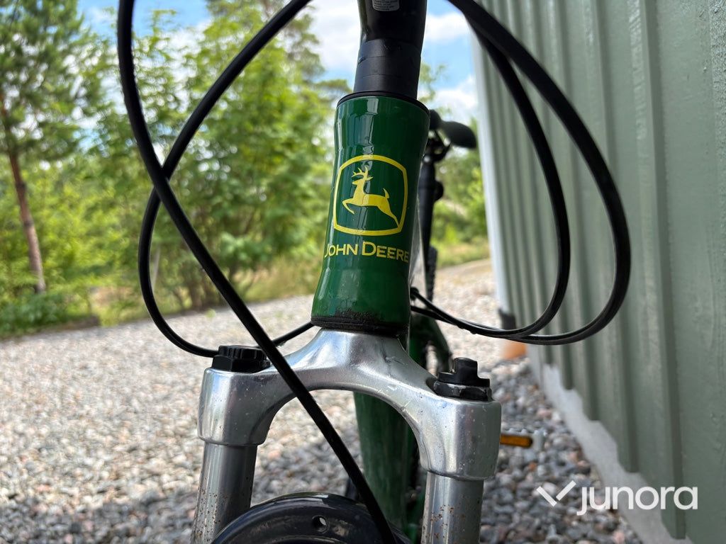 Cykel - John Deere, TM 8530