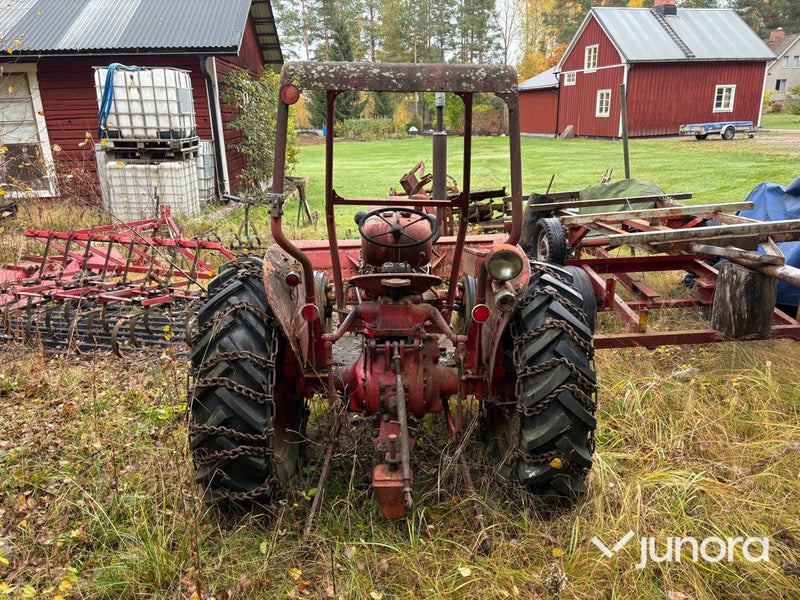 Traktor - BM 425