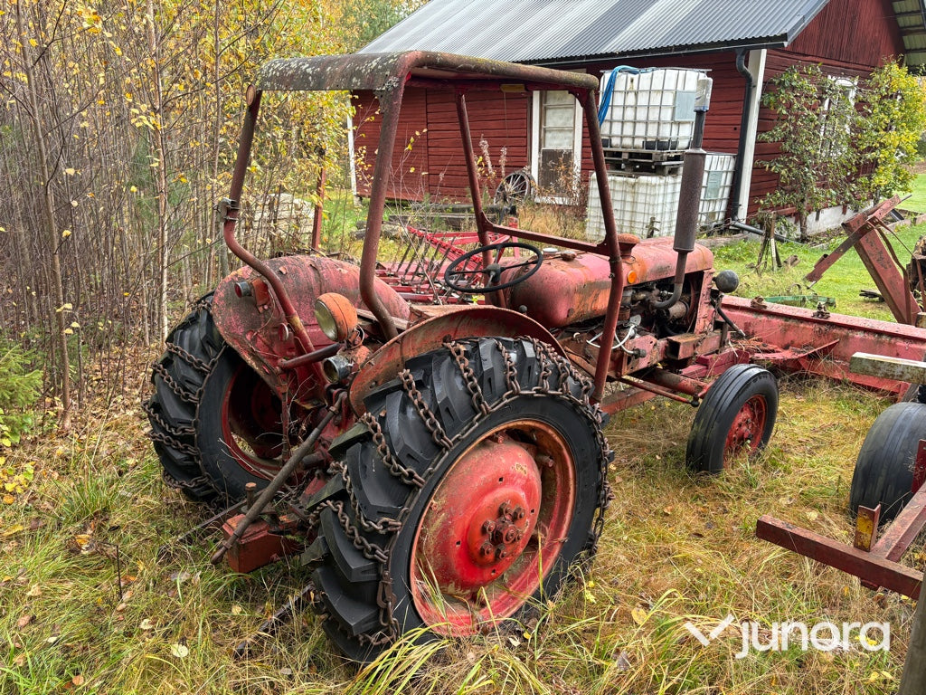 Traktor - BM 425