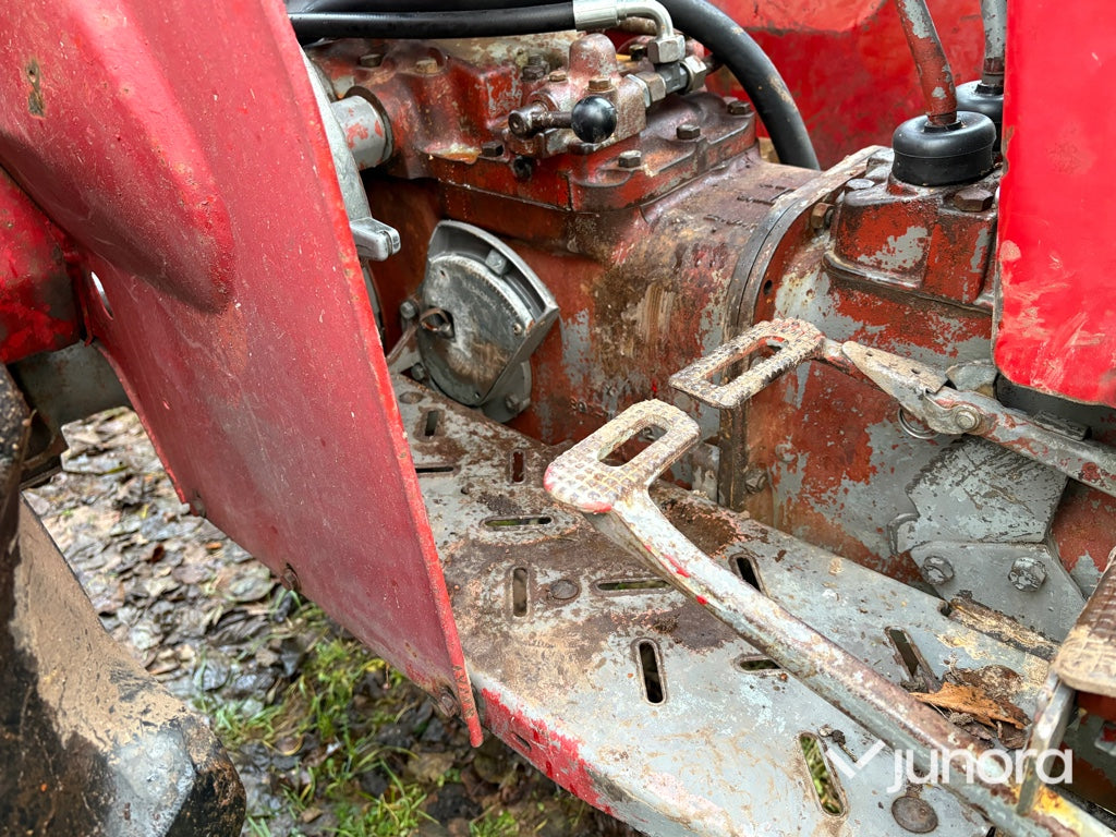 Traktor - Massey Ferguson 165