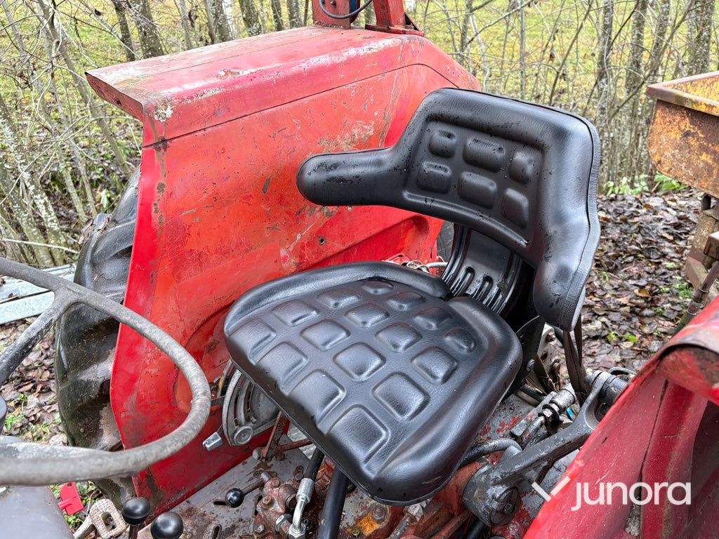 Traktor - Massey Ferguson 165