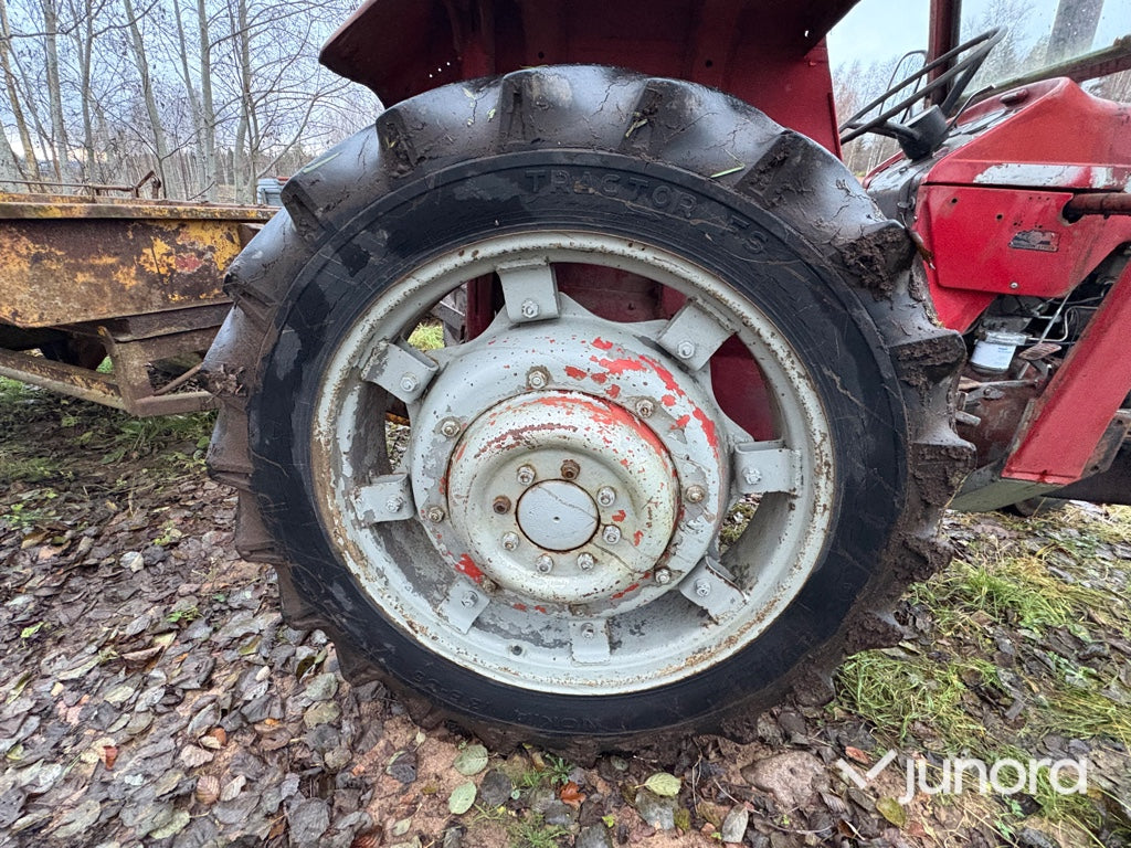 Traktor - Massey Ferguson 165