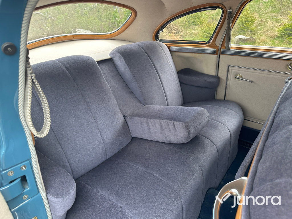 CHRYSLER NEW YORKER
