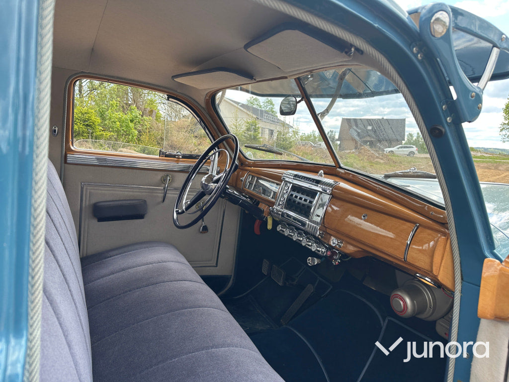 CHRYSLER NEW YORKER