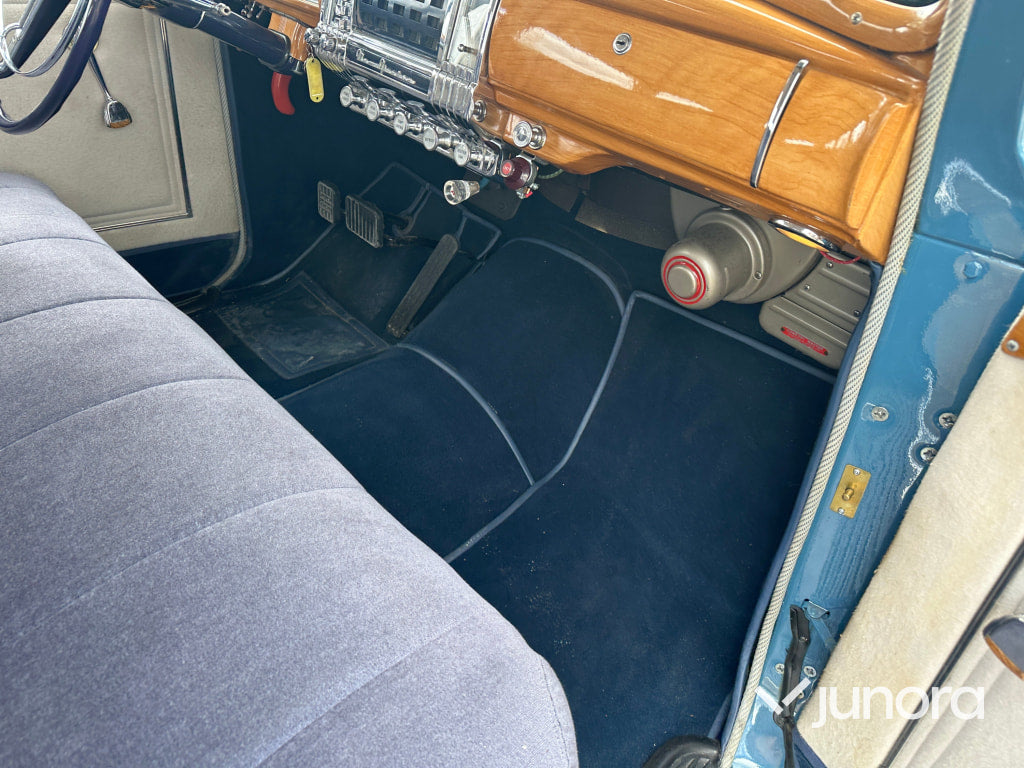 CHRYSLER NEW YORKER