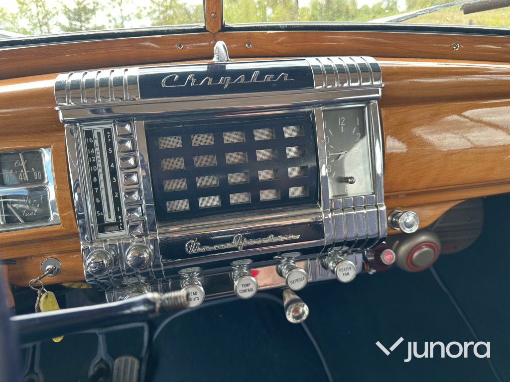 CHRYSLER NEW YORKER