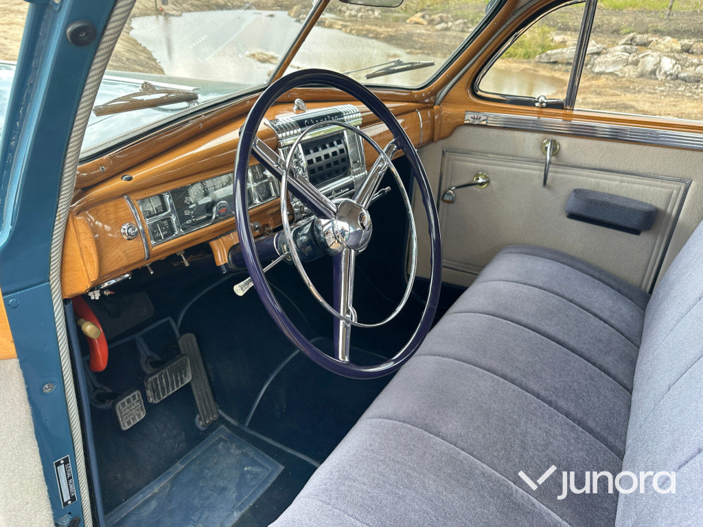 CHRYSLER NEW YORKER