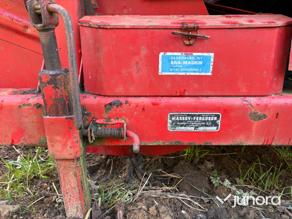 Balpress - Massey-Ferguson MF-14