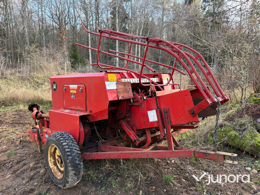 Balpress - Massey-Ferguson MF-14