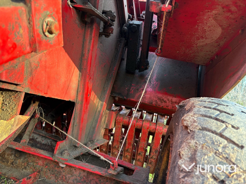 Balpress - Massey-Ferguson MF-14