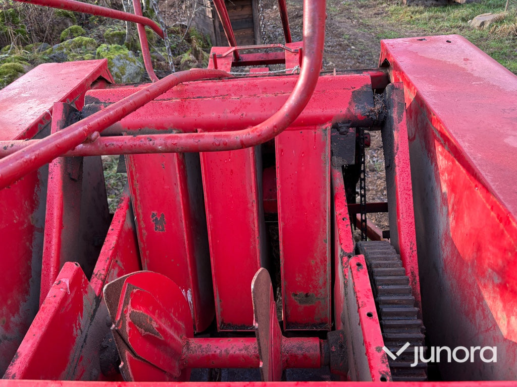 Balpress - Massey-Ferguson MF-14
