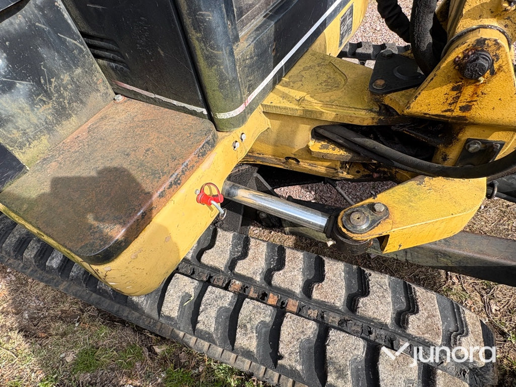 Minigrävare - Caterpillar 302.5 med tillbehör