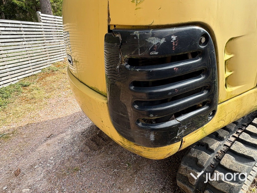 Minigrävare - Caterpillar 302.5 med tillbehör