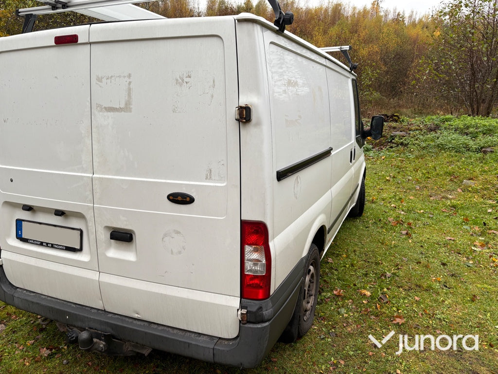 Lätt lastbil - Ford, Transit