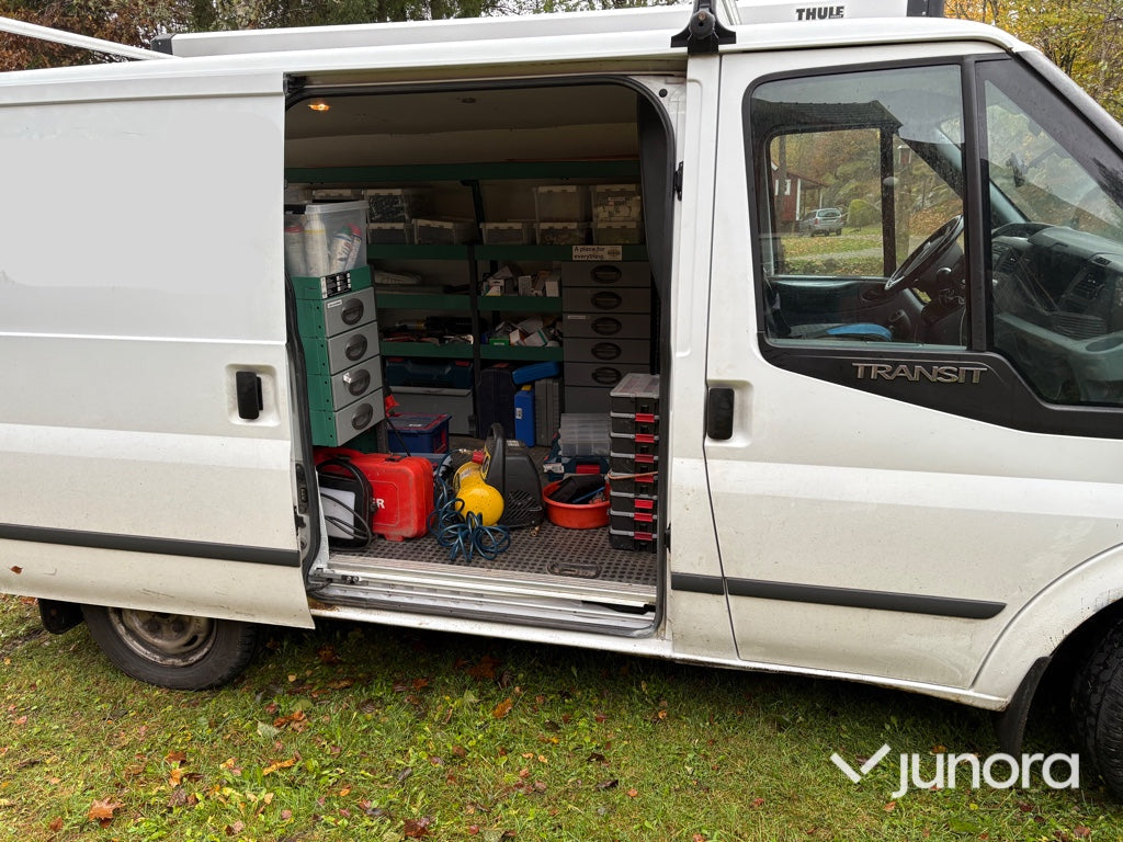 Lätt lastbil - Ford, Transit