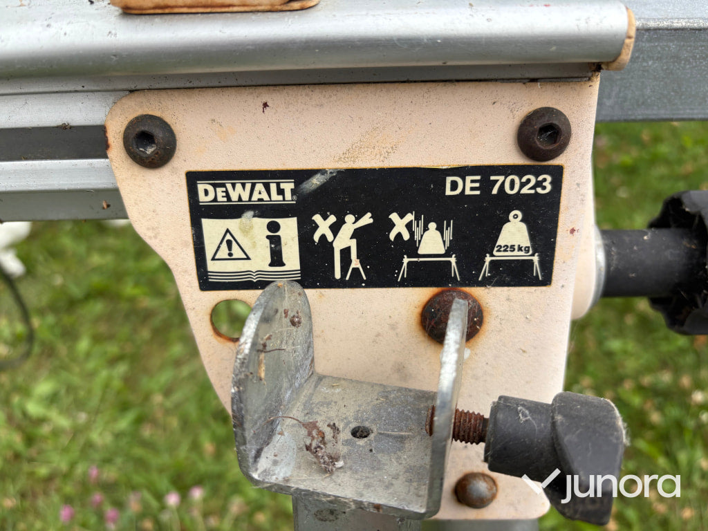 DeWalt Kap- och gersåg inkl. sågbord