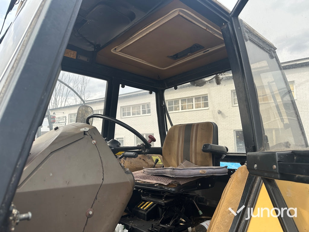 Traktor - Leyland 704 4 WD