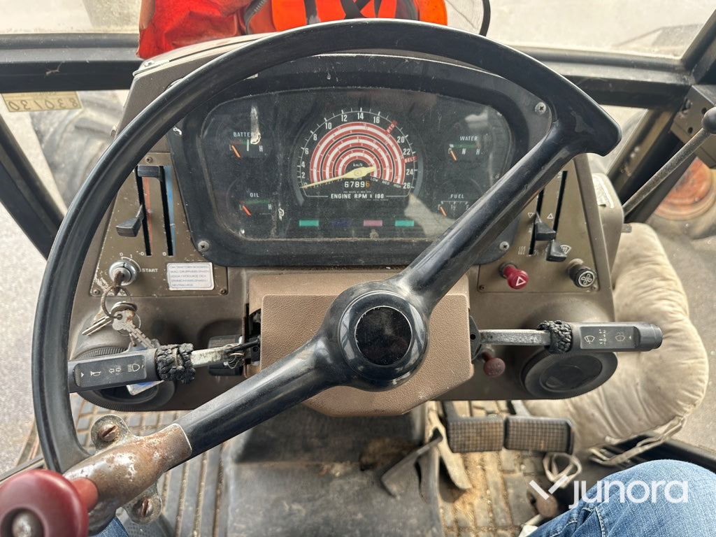 Traktor - Leyland 704 4 WD