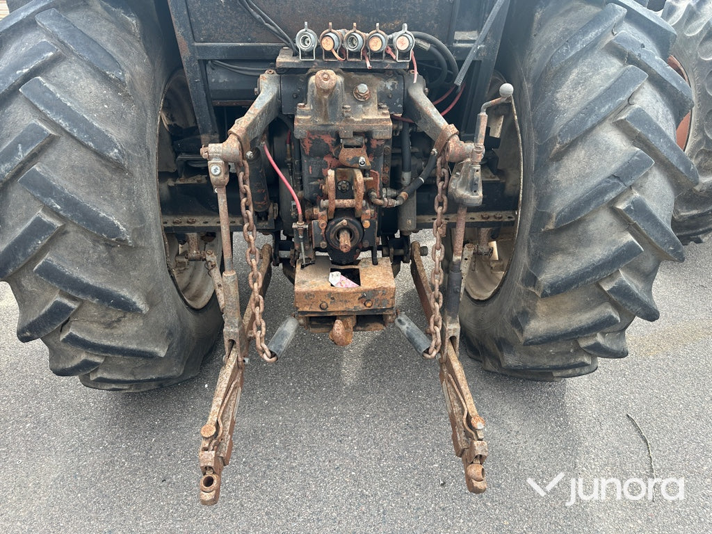 Traktor - Leyland 704 4 WD