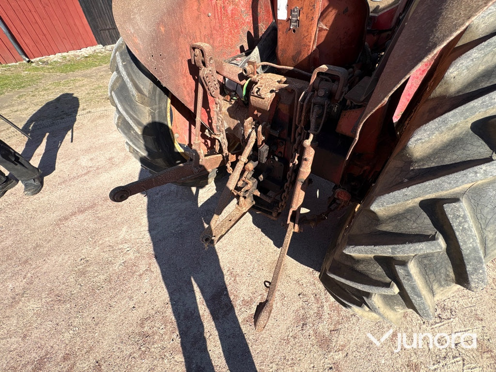 Traktor - Mc Cormick, Intern 523 D