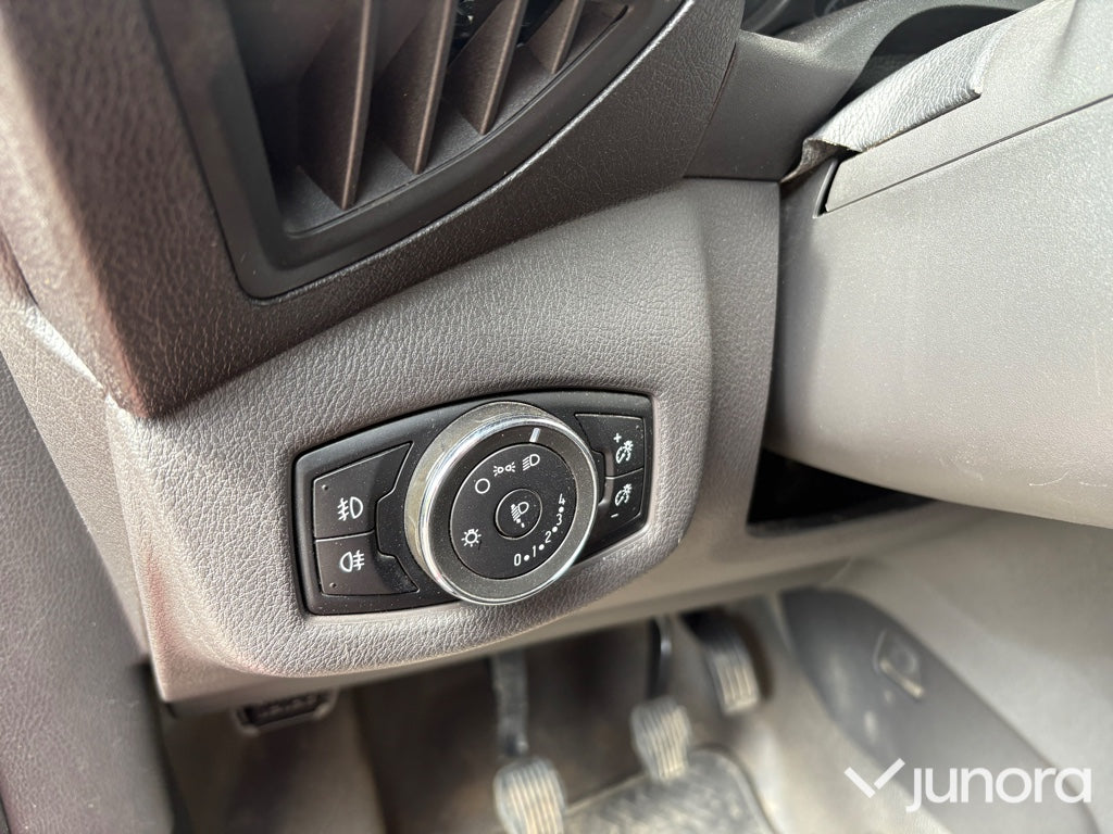 Ford Transit - Connect 2015 | Diesel | AC | Drag
