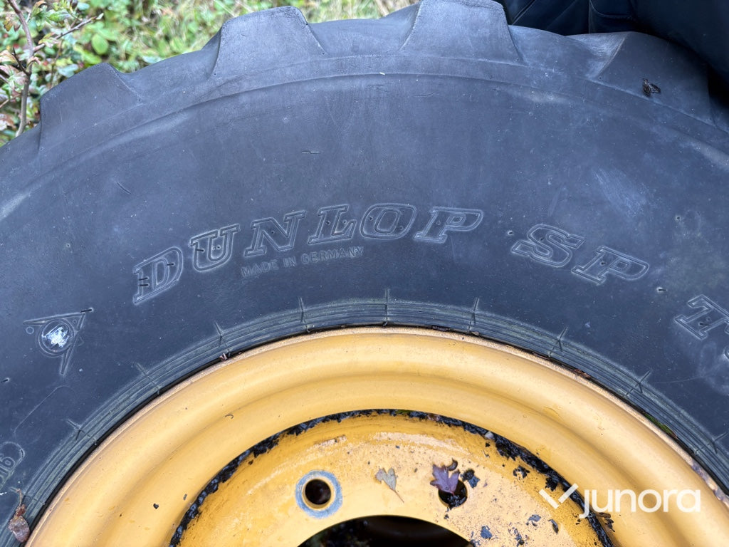 Däck + Fälg - Dunlop 405/70R18, Till hjullastare