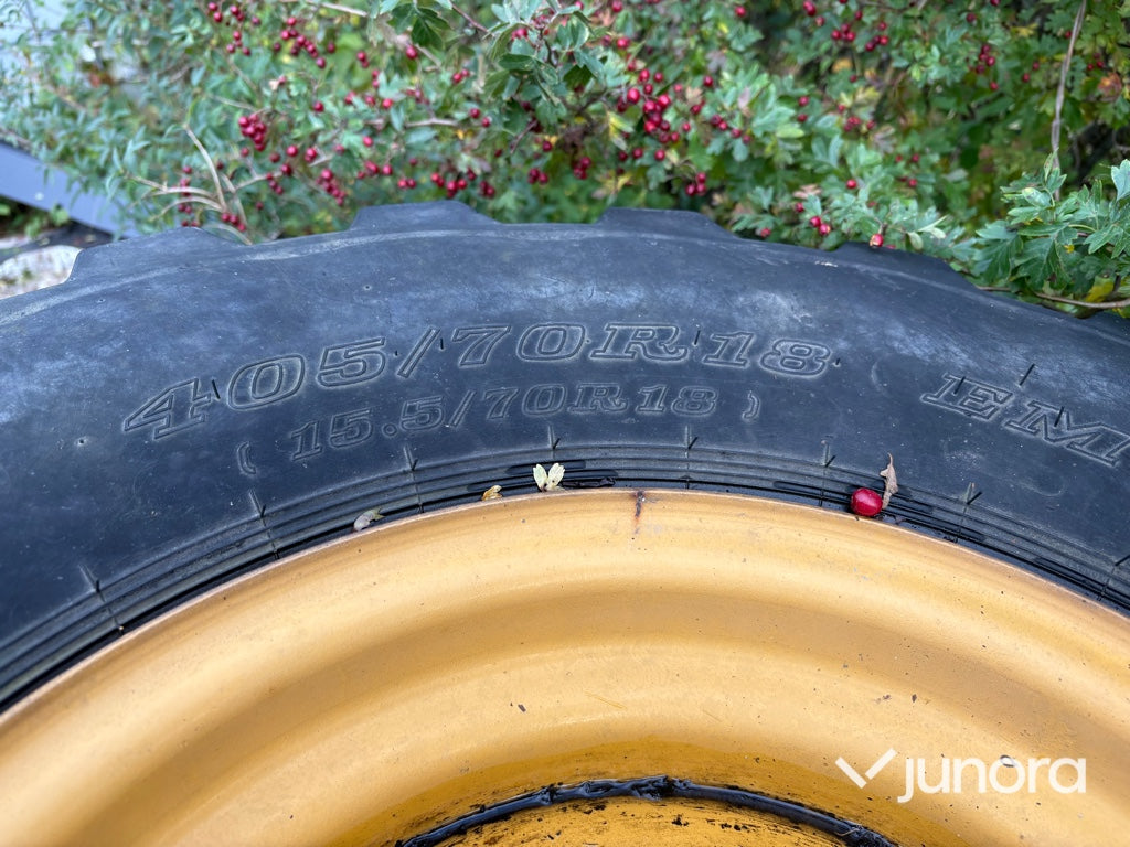Däck + Fälg - Dunlop 405/70R18, Till hjullastare