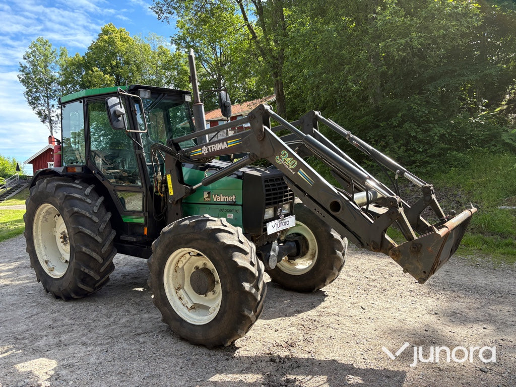Traktor med lastare - Valmet 665-4, Trima 340