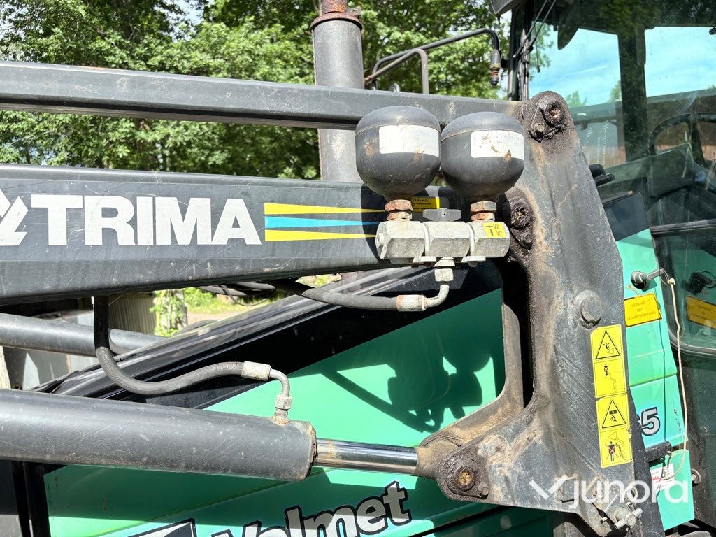 Traktor med lastare - Valmet 665-4, Trima 340