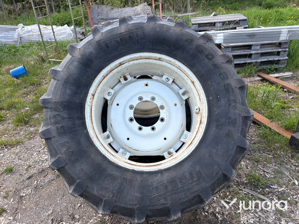 Traktordäck med fälg- 460/85 R34