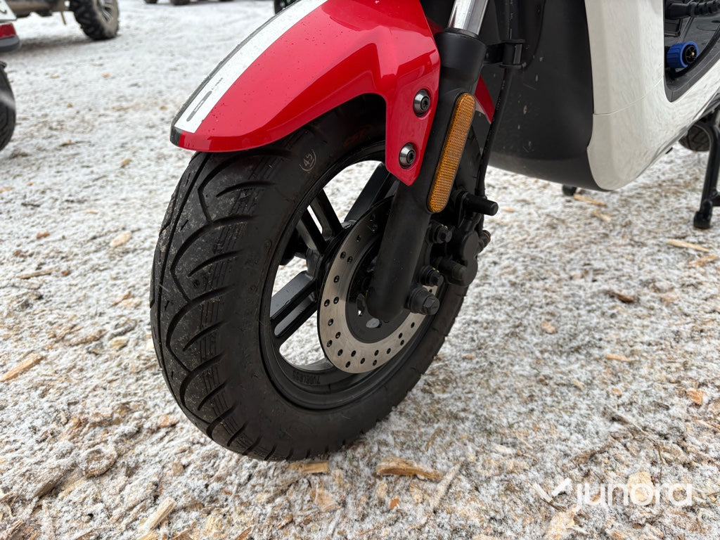 Moped - LVNENG S4-W