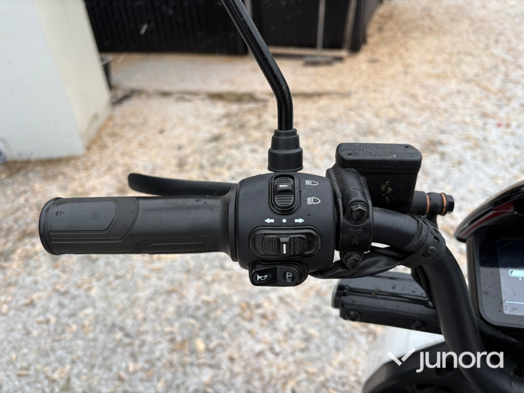 Moped - LVNENG S4-W