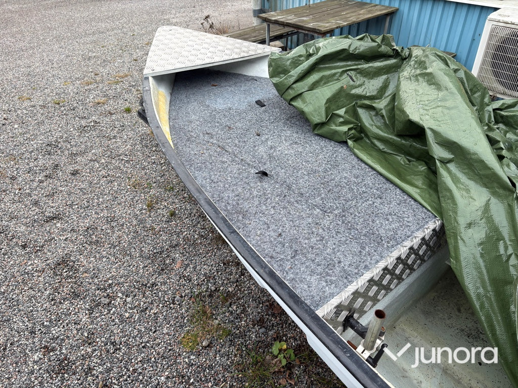 Båt med trailer - 5 m