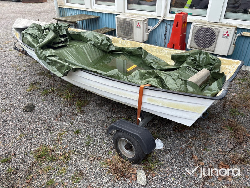 Fiskebåt - 5 meter, med trailer