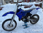 Cross - Yamaha YZ 125 2001