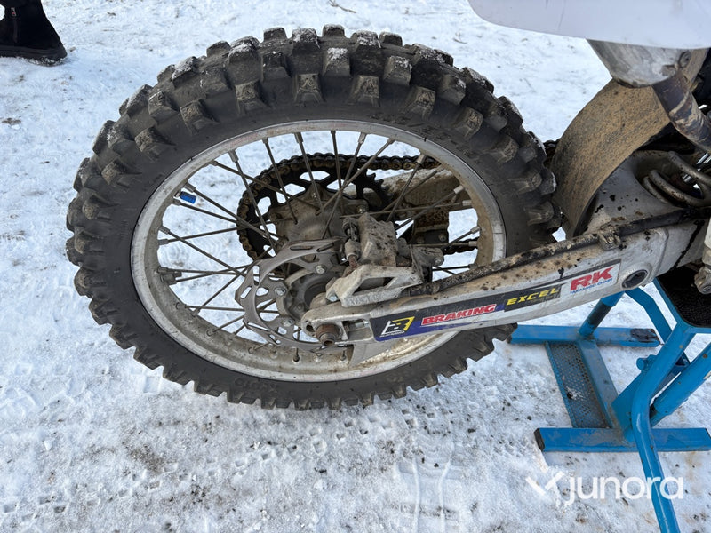 Cross - Yamaha YZ 125 2001