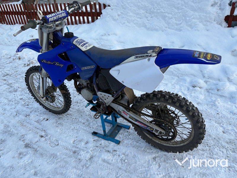 Cross - Yamaha YZ 125 2001