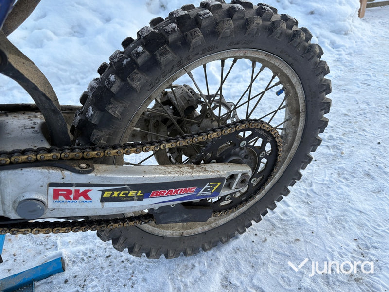 Cross - Yamaha YZ 125 2001