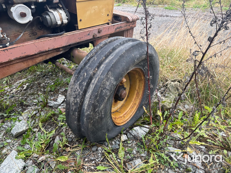 Traktor - Valmet 703