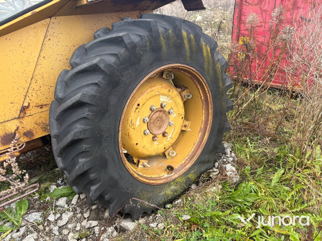 Traktor - Valmet 703