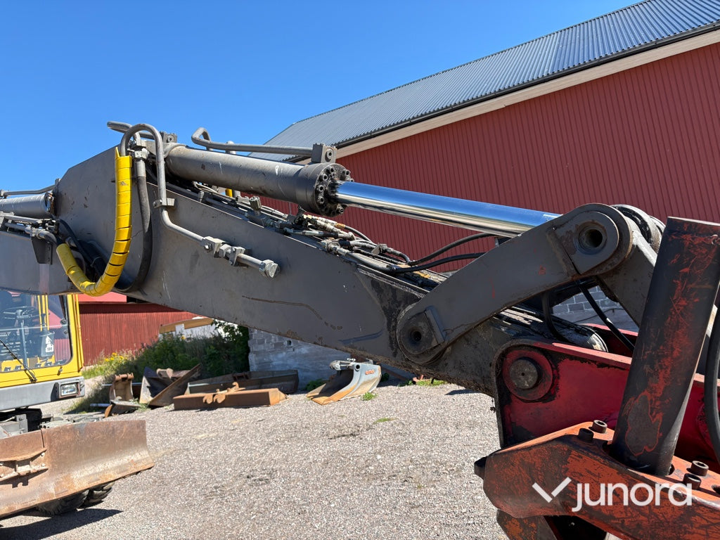Hjulgrävare - Volvo EW200