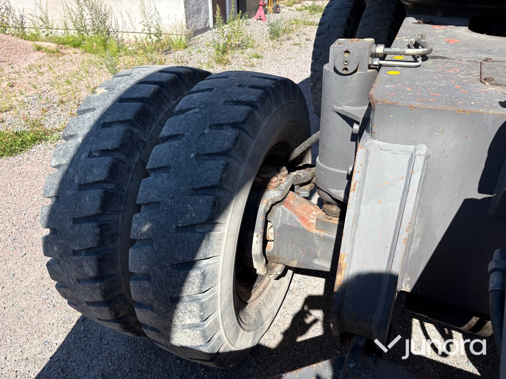 Hjulgrävare - Volvo EW200