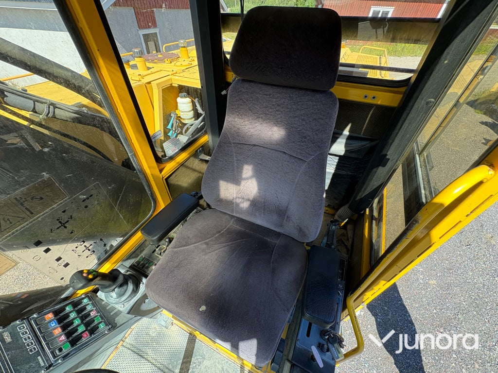 Hjulgrävare - Volvo EW200