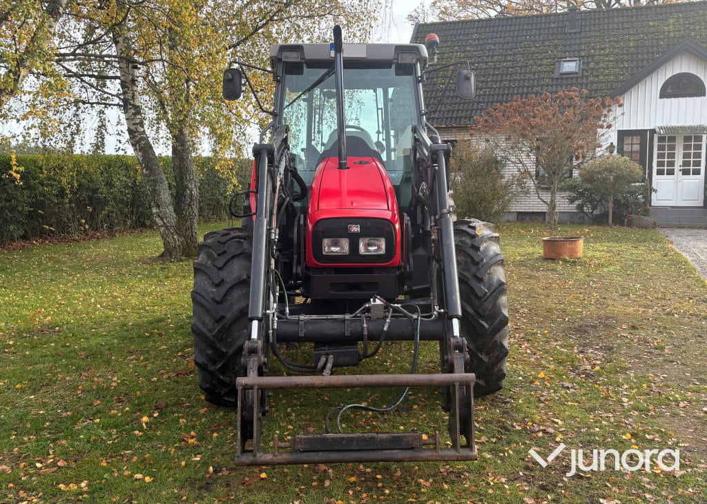 Traktor - Massey Ferguson, 4245