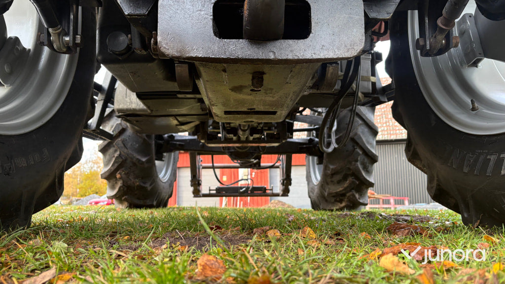 Traktor - Massey Ferguson, 4245