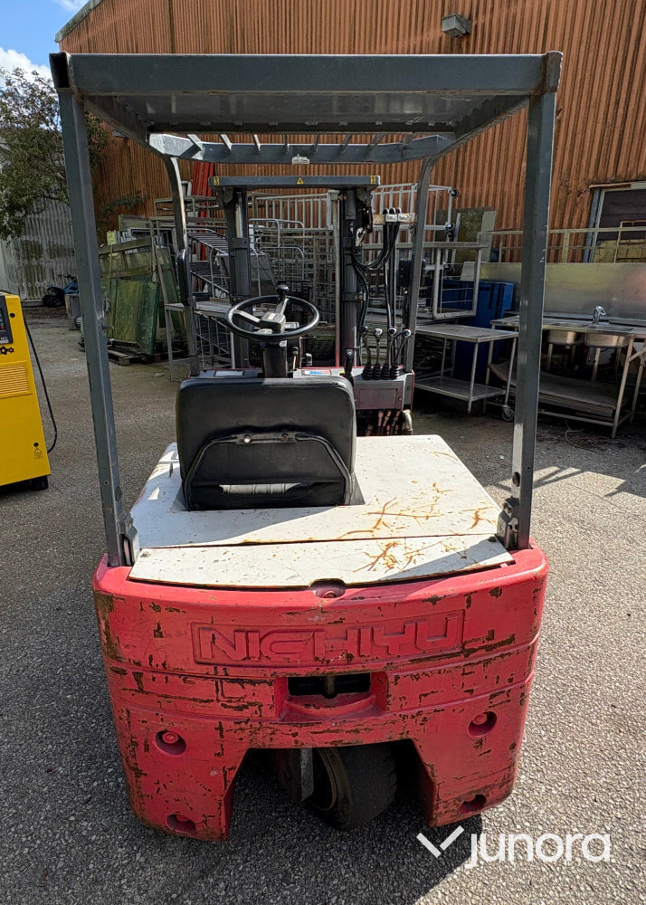 Gaffeltruck Nichiyu (2)